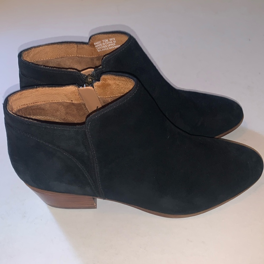 Clarks Indigo Suede Boots 7.5